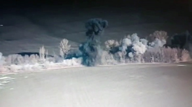 ЗСУ дистанційно підірвали цілу колону техніки ворога: відео