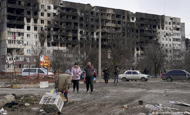 «Мама умерла быстро, извини, что не уберег»: в сети опубликовали письмо отца сыну из Мариуполя