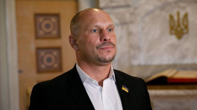 ДБР повідомило про підозру Іллі Киві за пропаганду війни