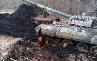 Бросили в болоте: ВСУ пополнились очередными танками оккупантов, фото