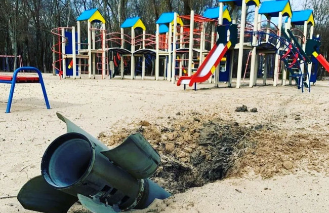 В Чернигове ракета прилетела на детскую площадку