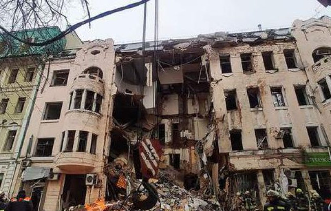 Подать заявку через  «Дію» о поврежденном жилье можно, но с компенсациями пока просят подождать