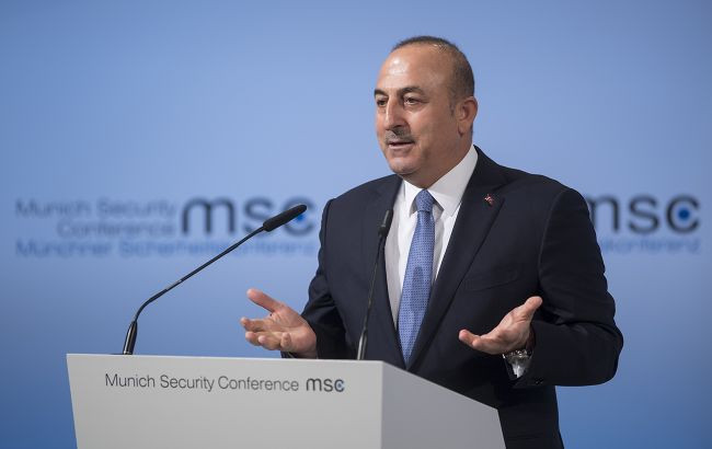 Глава МИД Турции: Мы не видим реализации решений стамбульской встречи Украины и РФ
