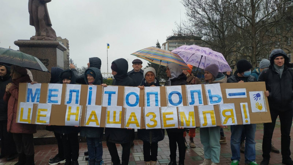 В Мелитополе все директора школ написали заявления об увольнении, — мэр города