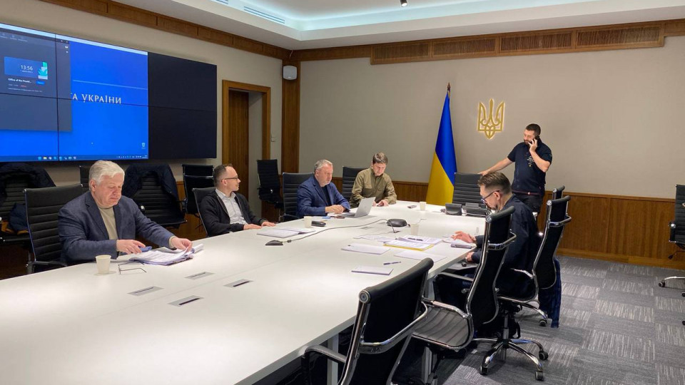 Переговоры между украинской делегацией и РФ продолжаются 1 апреля, фото