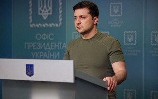 Зеленский поговорил по телефону с Макроном о гарантиях безопасности