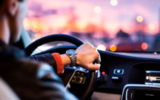 Виїзд водіїв призивного віку за кордон: що варто знати
