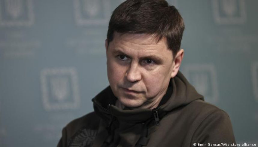 «Спланированный геноцид»: Подоляк сообщил, зачем оккупантам были нужны мобильные крематории