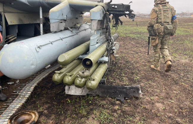 Украинские военные подбили вертолет оккупантов