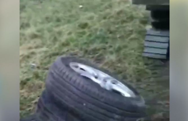 Салфетки, одеяла и гвозди: оккупанты не довезли домой награбленное, видео