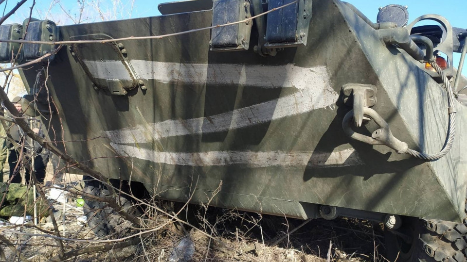 Вкрадені ноутбуки й гривні: окупанти мародерствують в окупованих селах, фото