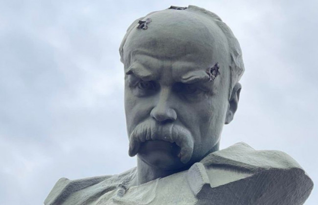 Разрушенные дома и простреленный памятник Шевченко: как сейчас выглядит Бородянка, фото