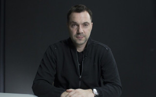 Арестович озвучив нові терміни закінчення війни