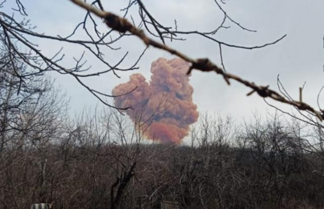 У Рубіжному окупанти влучили у цистерну з азотною кислотою: людей просять закрити вікна