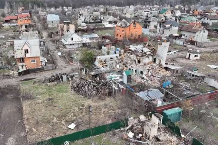 Военные показали место жестокой битвы за Киев: аэросъемка села Мощун