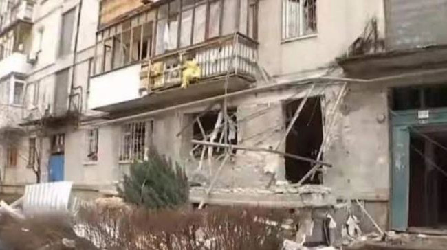 Обстрелы в Рубежном: один погиб, пять пострадали