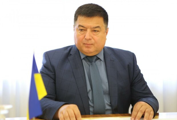 ДБР розслідує незаконну втечу за кордон ексголови КСУ Олександра Тупицького