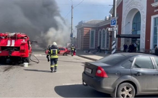 Перші хвилини після вибуху російської ракети на вокзалі у Краматорську: відео
