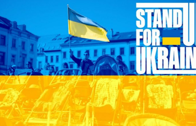 Билли Айлиш, Red Hot Chili Peppers и Элтон Джон и другие мировые звезды поддержали Украину, видео