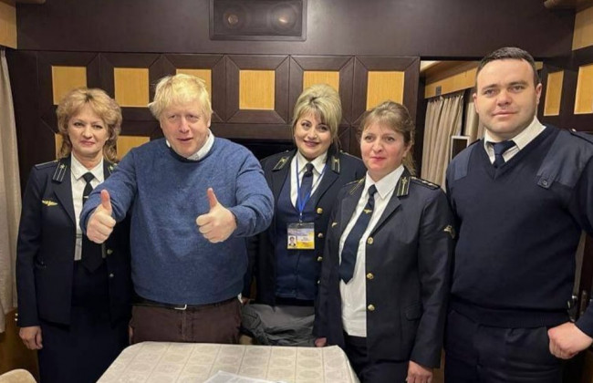 Борис Джонсон поблагодарил украинских железнодорожников, видео