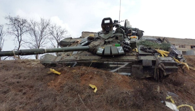 Вночі танки окупантів горять ще краще: відео знищення ворожої техніки
