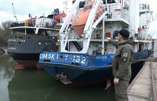 10 російських суден працюватимуть на відновлення економіки України, — Держприкордонслужба