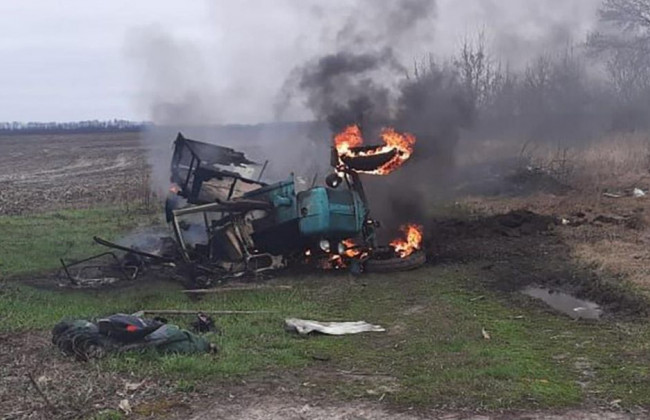 Под Черниговом трактор подорвался на противотанковой мине: водитель погиб