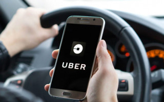 Uber возобновляет работу в Киеве