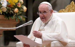 Папа Римский во время пасхальной мессы помолился на украинском