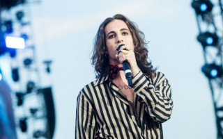 «Свободная Украина! Fuck Putin», — итальянская группа Måneskin исполнила песню о войне в Украине, видео