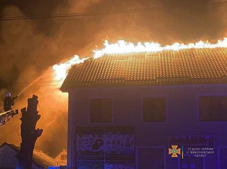 Показали последствия ночных обстрелов Николаева: фото и видео