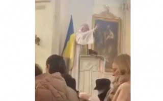 Украинская «Червона калина» зазвучала в католическом соборе Варшавы, видео