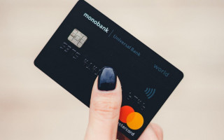 Монобанк не будет закрывать счета клиентов, выехавших в Крым и ОРДЛО