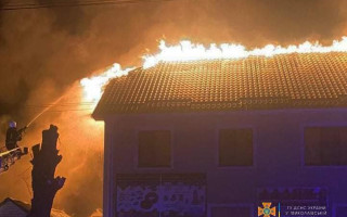 Показали последствия ночных обстрелов Николаева: фото и видео