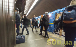 Киевское метро откроет для движения всю «красную» ветку