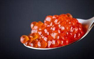 Великобритания запретила импорт икры и товаров роскоши из России в рамках нового пакета санкций