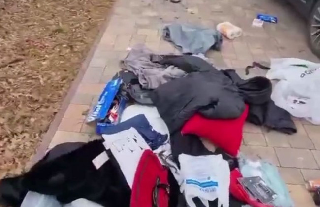 Носки, пульты от телевизоров и спиннеры: под Киевом оккупанты не успели вывезти награбленное, видео