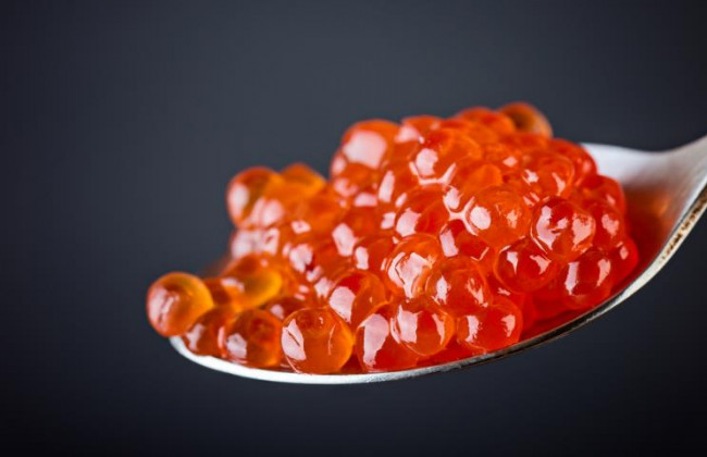 Великобритания запретила импорт икры и товаров роскоши из России в рамках нового пакета санкций