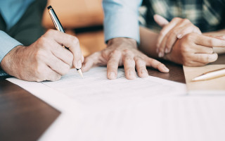 Що робити спадкоємцям, які з різних причин не можуть прийняти спадщину впродовж шестимісячного строку: пояснення