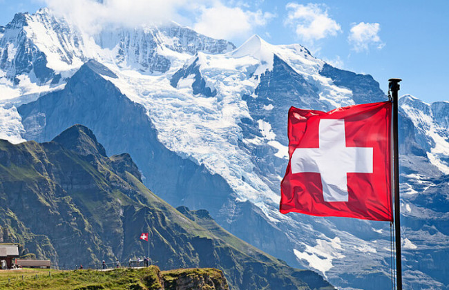 Украинские беженцы в Швейцарии теперь не смогут сами выбирать кантоны для проживания