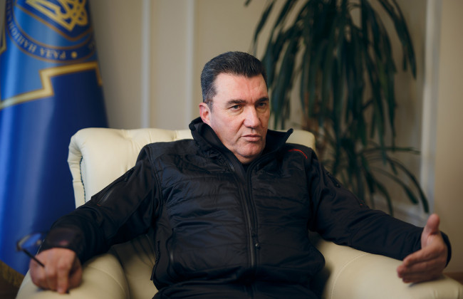 Олексій Данілов: «Населення ми нікуди евакуювати не могли. Це просто фізично було  неможливо зробити»