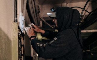 В Киеве более 800 укрытий уже подключили к Wi-Fi