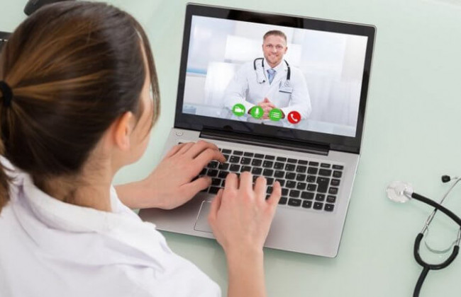 Куди звертатись за допомогою, якщо немає можливості потрапити до лікаря: поради від МОЗ