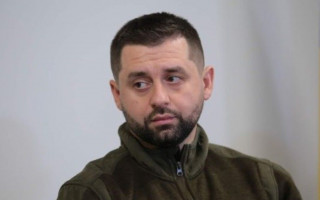 Арахамія пояснив, чому російських окупантів треба брати у полон