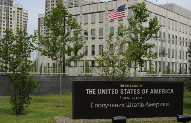 США пока не готовы возвращать посольство в Киев — СМИ