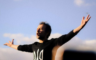 «Город Марии»: Вакарчук презентовал песню о борьбе Мариуполя, видео