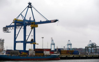 Санкции работают: в Бельгии «застряли» тысячи люксовых авто, следовавшие в РФ