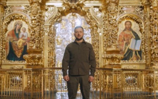 Зеленський привітав українців із Великоднем у Софії Київській: відео