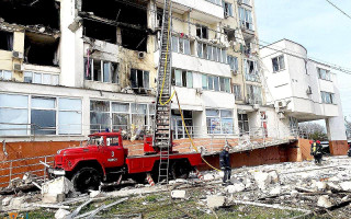 «Вы в наших сердцах»: одессит показал фото жены и 3-месячной дочки, которые погибли в результате попадания ракеты в дом