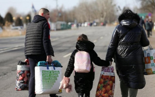 Выплаты по 2000-3000 гривен уже получили 450 тысяч переселенцев: как оформить помощь